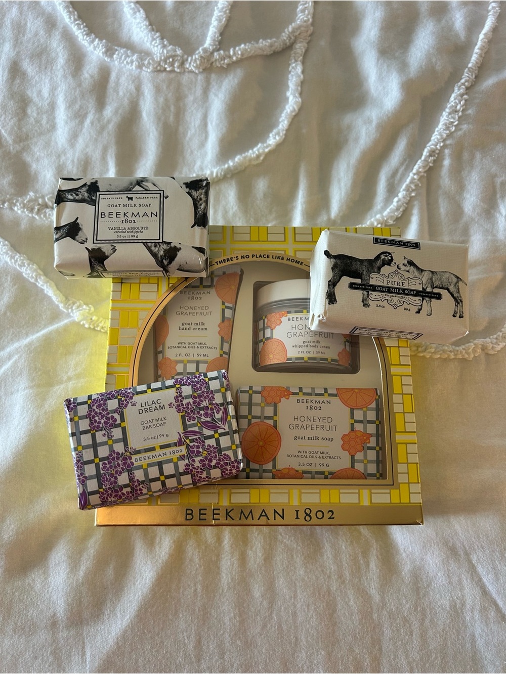 Beekman 1802 Honeyed Grapefruit & Assorted Goat Milk Soap Gift Set